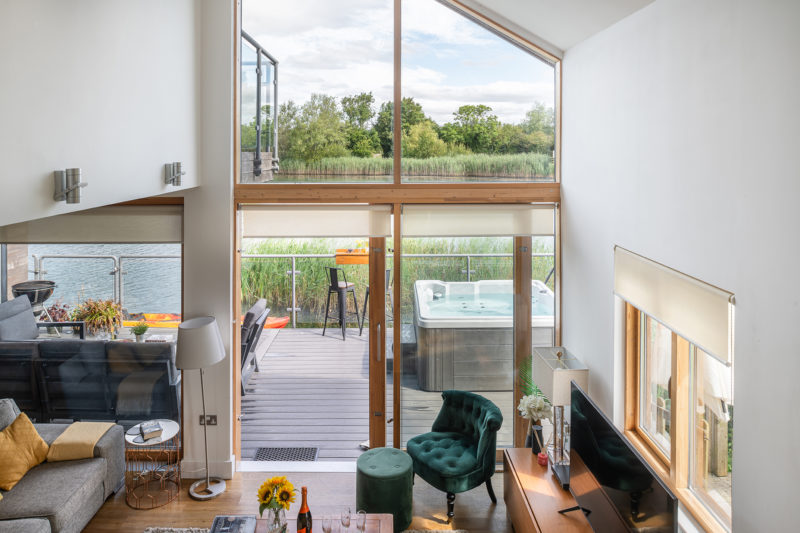 Mayflower - Living Space